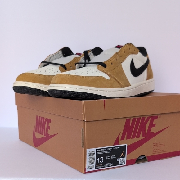 Nike Air Jordan 1 Low White Tan Black Sneakers - Picture 1 of 12